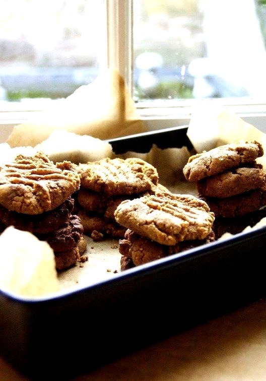 Flourless Peanut Butter Cookies
