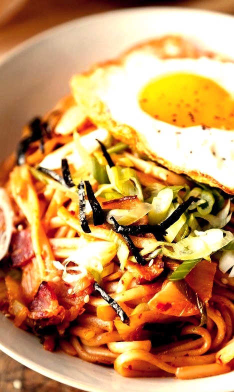 Kimchi Udon Stir Fry